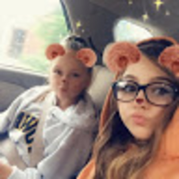 Meet your Posher, Reigna - Picture 1 of 1